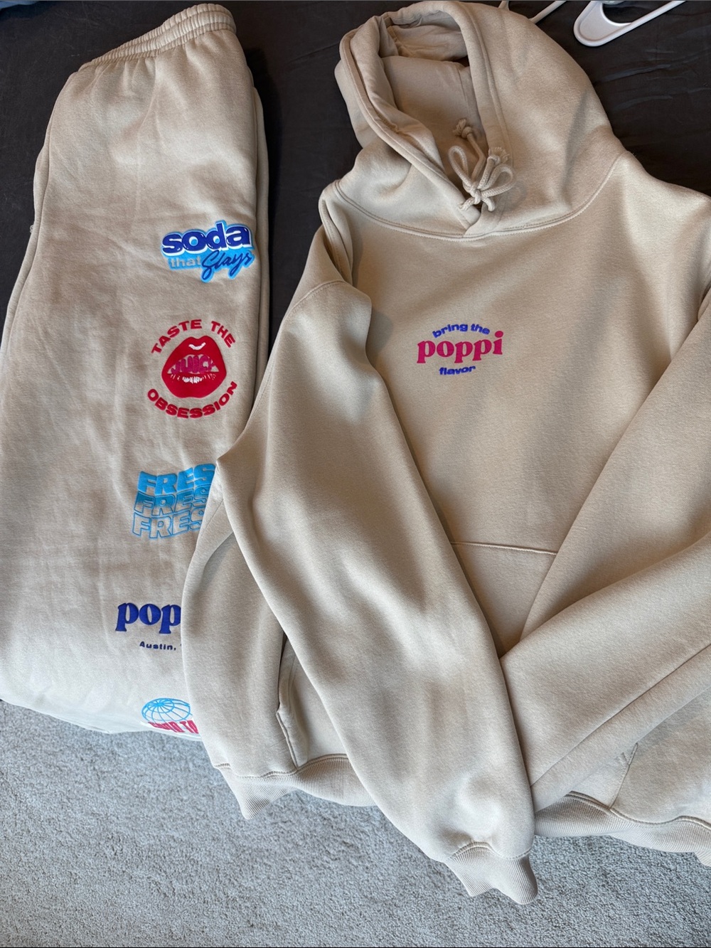 Poppi Beige Sweatpants & Hoodie Set with Colorful Logos